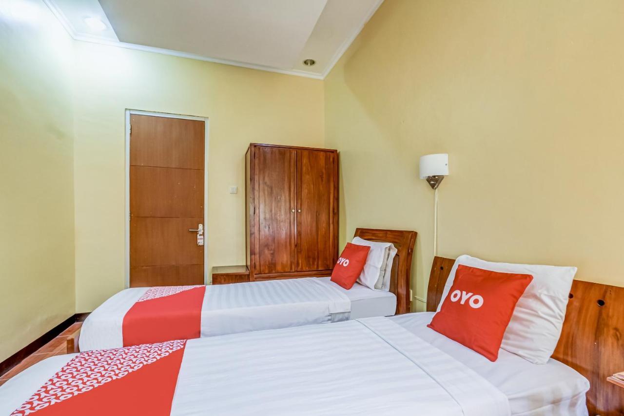 Oyo 91036 Hotel Simpang Lima Gkpri Semarang Extérieur photo