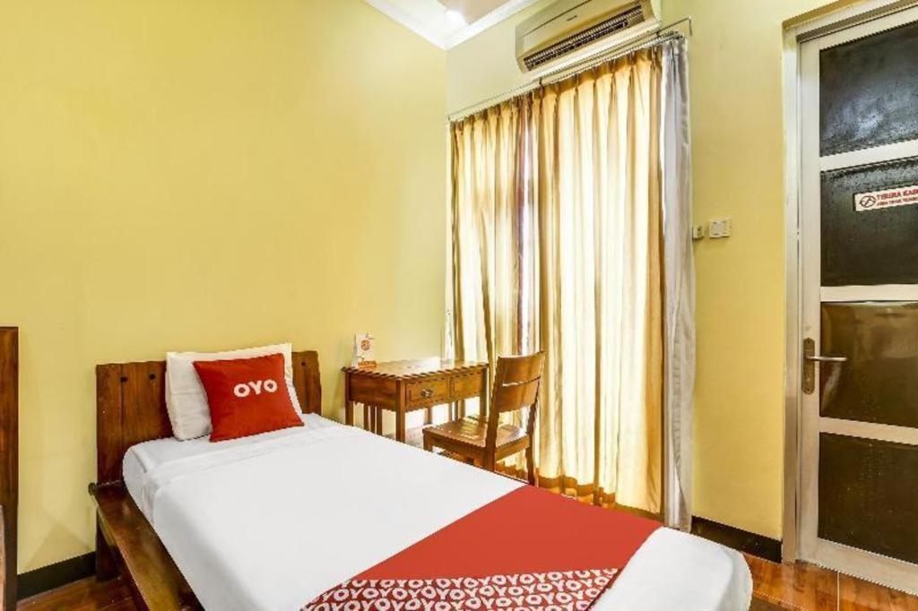 Oyo 91036 Hotel Simpang Lima Gkpri Semarang Extérieur photo